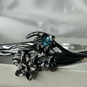 Lenox Flower of the Month Bracelet with Jewel March Jonquil